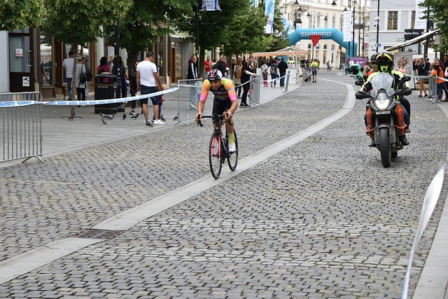 加剧了矛盾 加剧了矛盾